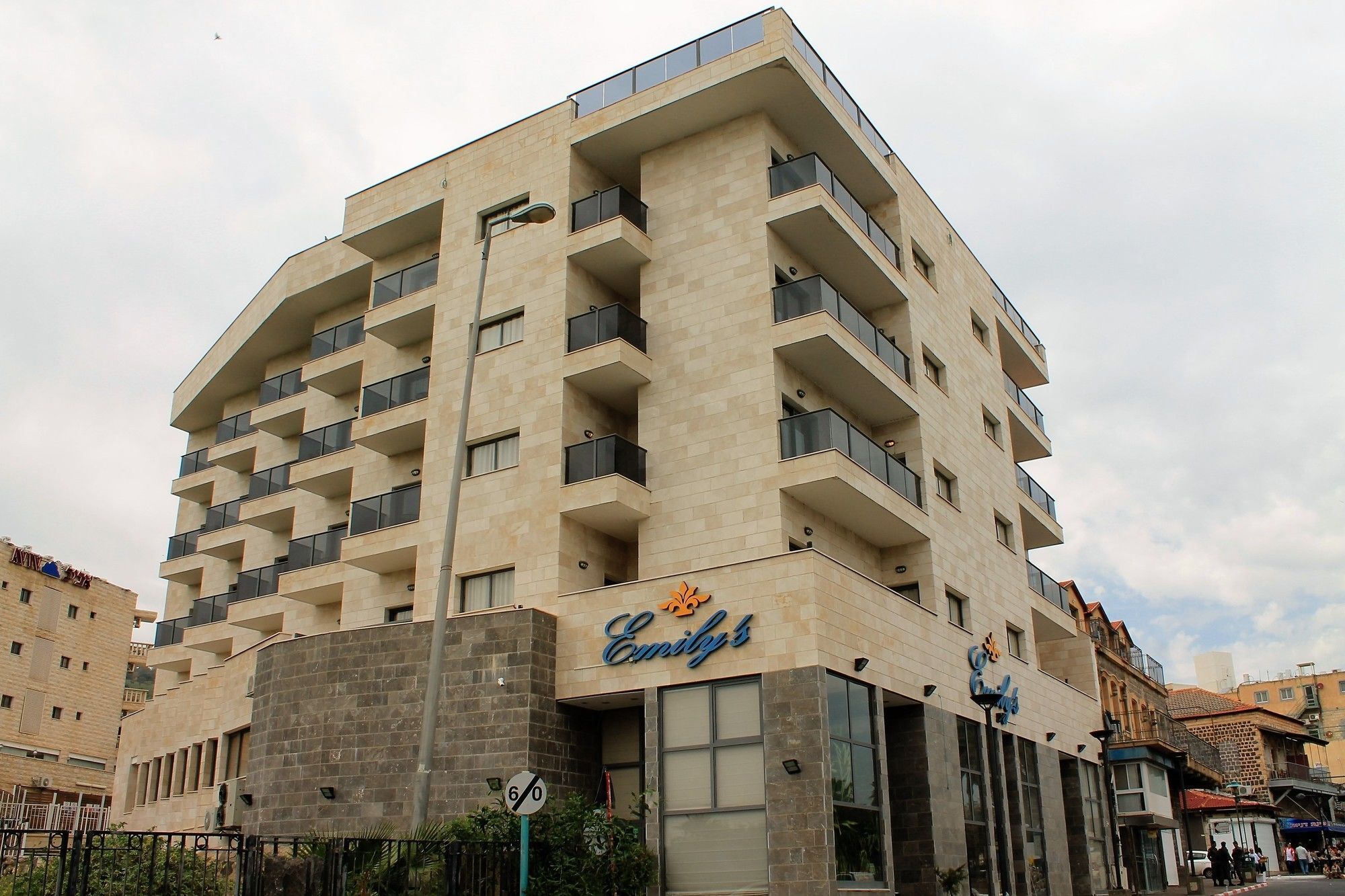 Emily'S Hotel Tiberias Exterior photo